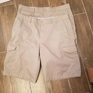 Greg Norman shorts 34 Tasso Ella 9.5 Inseam Set Of Two, Beige 1 Has Spots See Ph